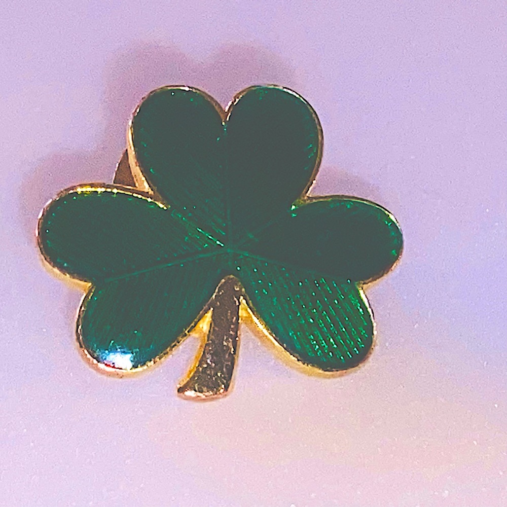 🙀☘️ St Patty Clover Pin ☘️ In Nice Pre 💚Condition ☘️ - Picture 12 of 16